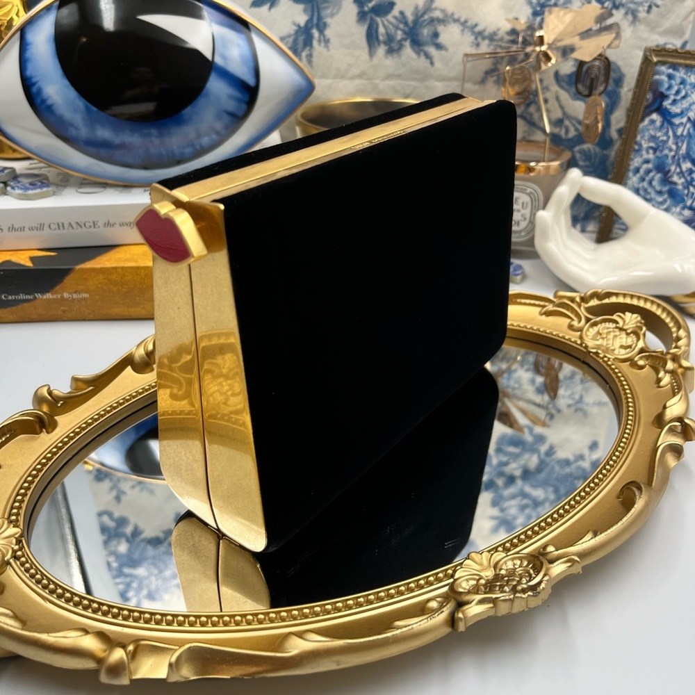 🆕 LULU GUINNESS 🧿 BNWOT Black Velvet Karlie Clutch Bag Lip Closure - Picture 2 of 13